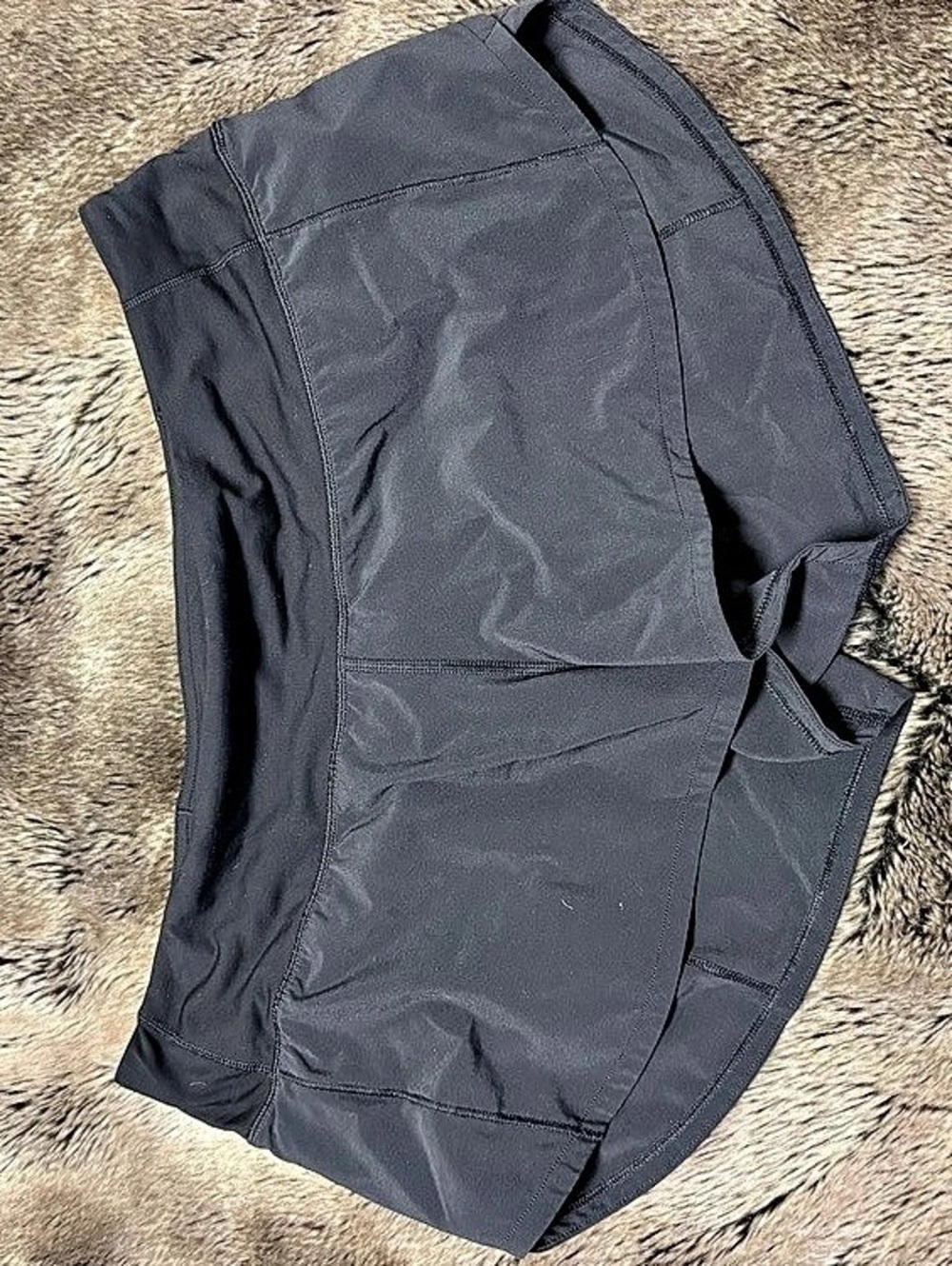 lululemon Speed Up Mid-Rise Lined Short 4" Black Size 8